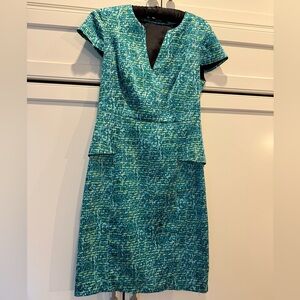 Tahari Teal and Green size 6 Midi Dress